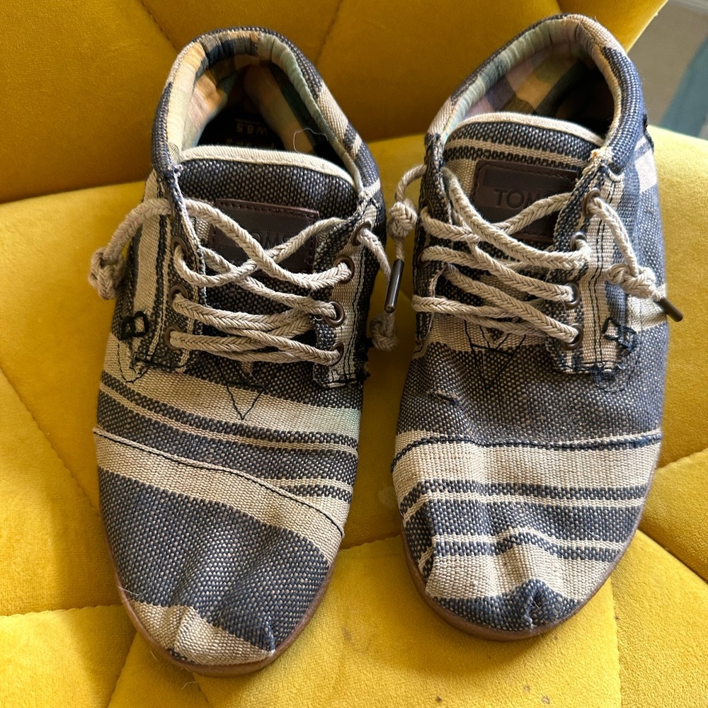 Toms size 6.5